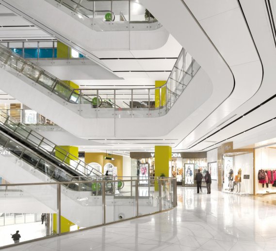 All-in-one app for a shopping mall with parking navigation and payment system